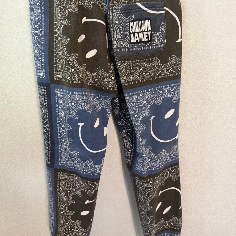 Chinatown Market Navy & Black Bandana Smiley Joggers size L